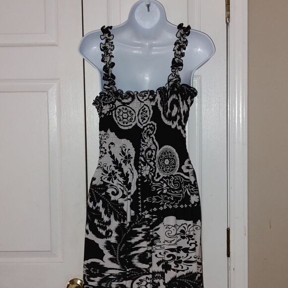 New Directions black and white smocked summer beach dress Sz 8 - Picture 7 of 8